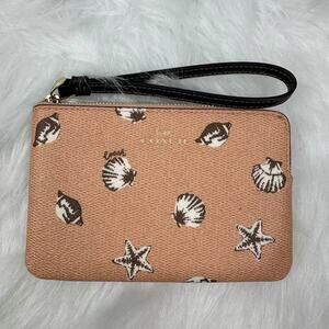 Coach Corner Zip Wristlet With Shell Print In Canvas Coral/Maple CBP23 NWT